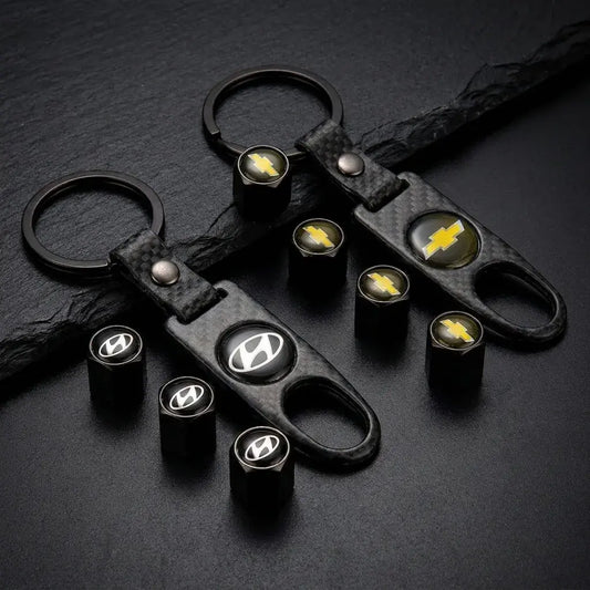Set automotriz SG DROPS con llavero y tapas de válvulas para llantas, ideal para personalizar el vehículo, proteger válvulas y mejorar detalles del carro.