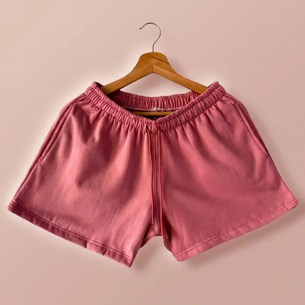 Short deportivo en algodón perchado importado gramaje 220, suave, fresco y resistente, ideal para deporte, descanso y uso diario en Colombia.