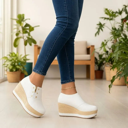 Tacones Casuales para Dama en Cuero Linse con suela de yute. Calzado cómodo, ligero, fresco y elegante para uso diario, salidas y reuniones informales.