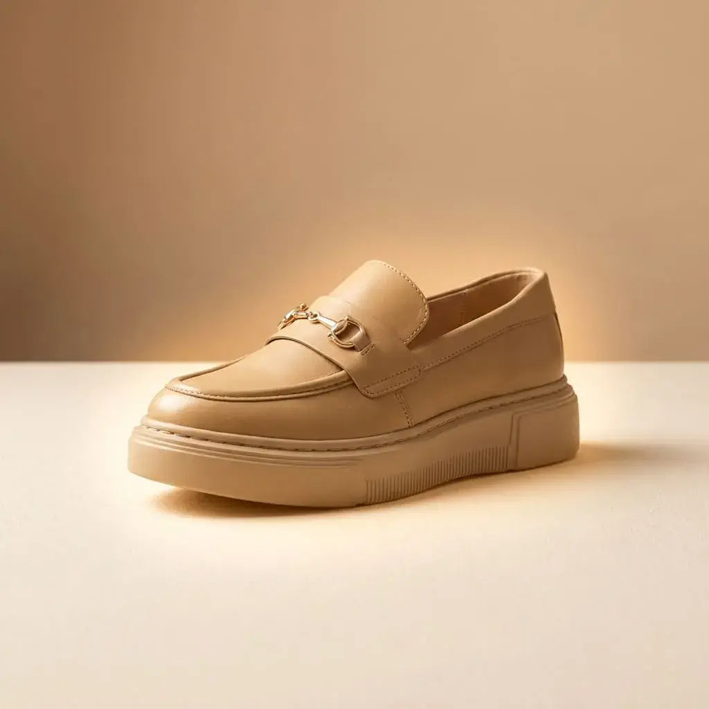 Zapatillas Unisex Suecas 001 Urbanas. Calzado fashion casual, cómodo y liviano con material sintético resistente y suela inyectada para uso diario.
