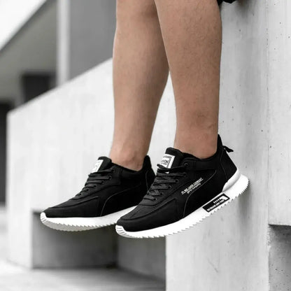 Tenis Deportivos para Caballero Casual Confort. Calzado liviano, moderno y resistente con suela inyectada amortiguada, ideal para uso diario y caminatas.