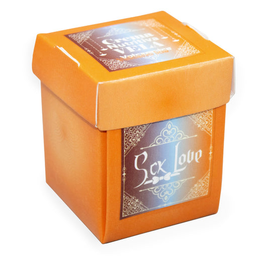 Vela masajeadora aromática de 30 g que se derrite en aceite tibio para masajes relajantes. Disponible en varios aromas, con textura sedosa e hidratante para adultos.