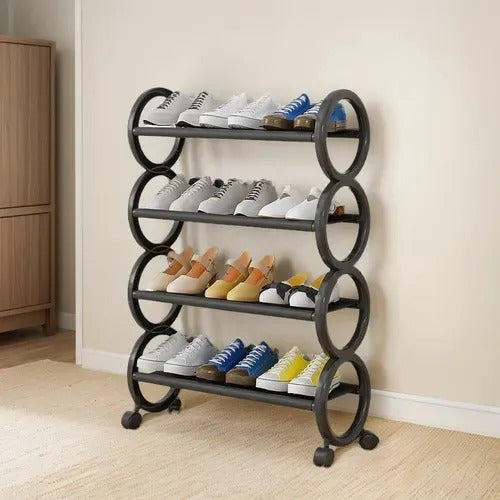 Zapatero organizador móvil de 3 niveles con ruedas, fabricado en plástico negro resistente, ideal para dormitorio, clóset, entrada, estudio y espacios pequeños.