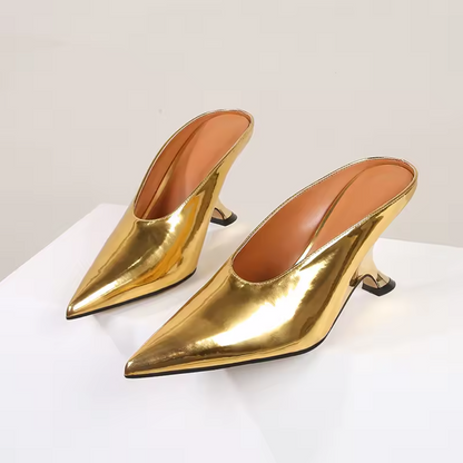 Compra zapatilla Zafiro Luxe para mujer, tacón elegante tipo cúpula, punta fina y diseño mule brillante ideal para eventos y fiestas.