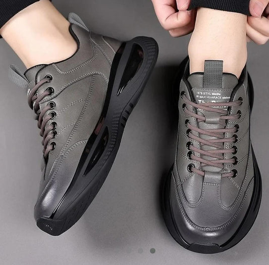 Zapato casual outdoor para hombre, transpirable y cómodo con suela antideslizante. Ideal para uso diario, caminatas y actividades al aire libre.