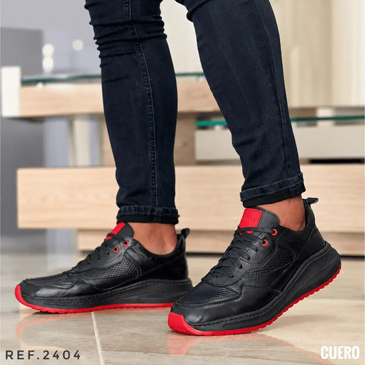 Zapato sport para hombre en cuero encerado y grabado con plantilla confort, cordones encerados y suela expanso bicolor cosida. Elegante y cómodo para uso diario.