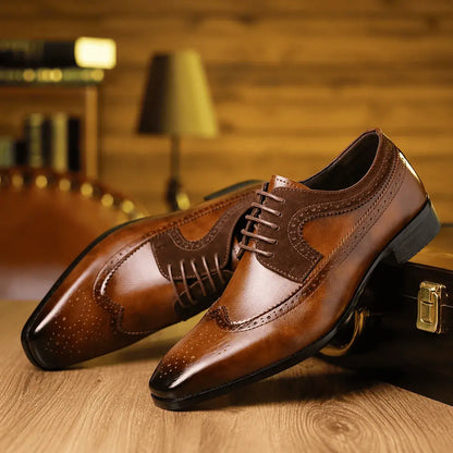 Zapatos casuales negros para hombre con diseño ventilado, cierre de velcro, suela flexible antideslizante y estilo cómodo para oficina, uso diario y eventos casuales.