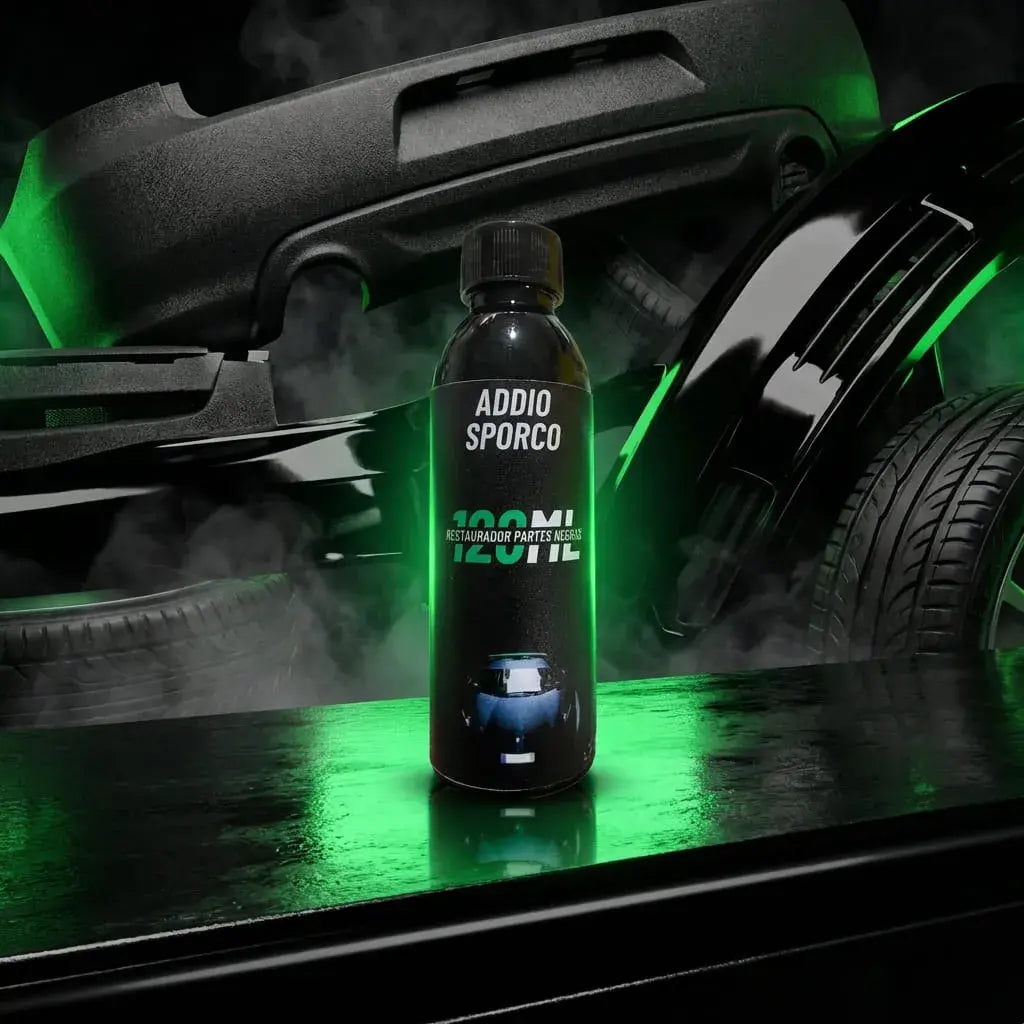 Restaurador de partes negras para plásticos y cauchos automotrices. Devuelve el color negro intenso y mejora la apariencia del vehículo.